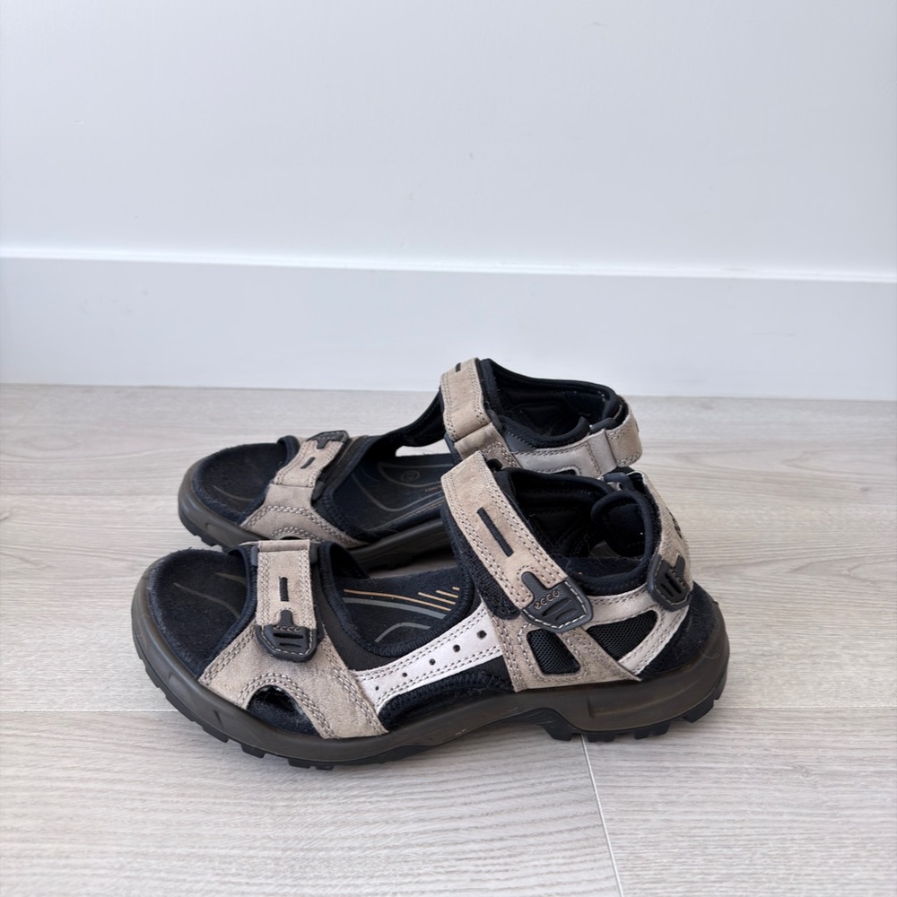 ECCO Men’s Outdoor Sandals